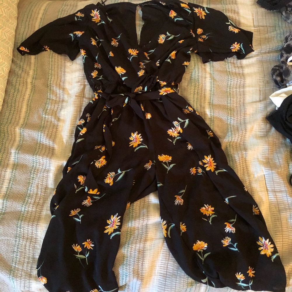 FLORAL JUMPSUIT